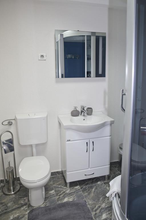 Apartments Qualitas Котор Экстерьер фото