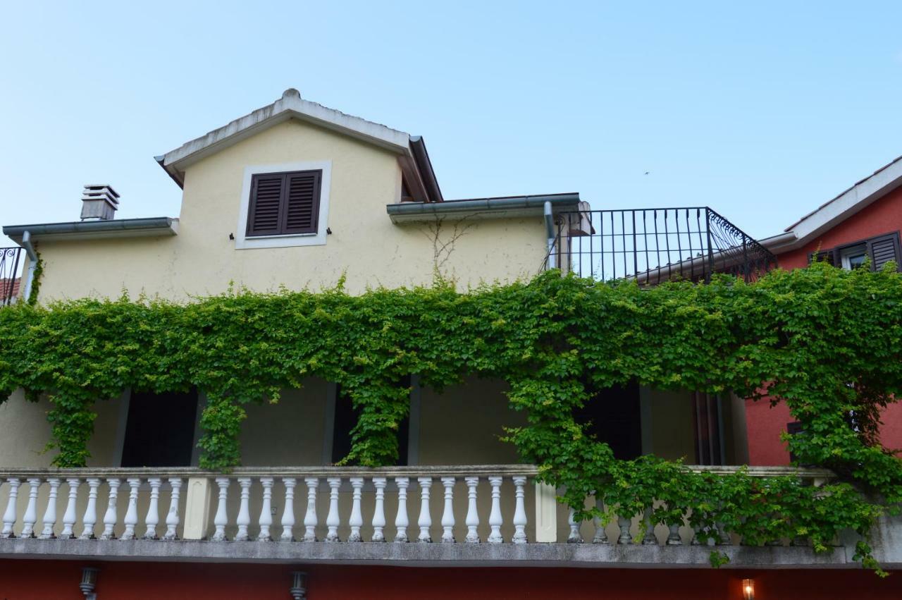 Apartments Qualitas Котор Экстерьер фото